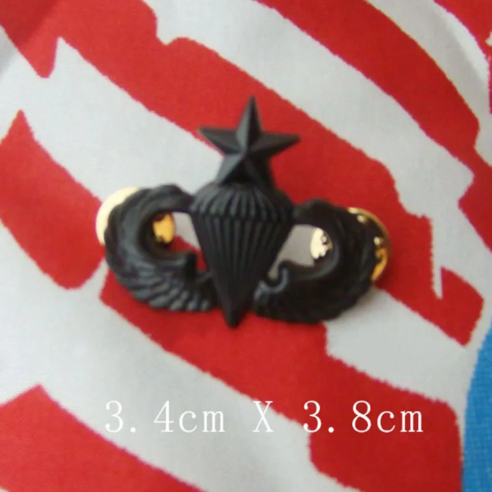 Insignia paracaidista metálica EE. UU. para boina y recuerdo