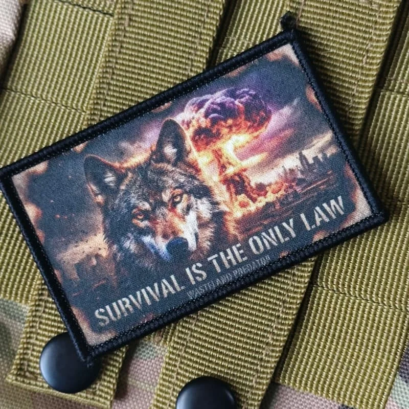 Parche táctico lobo con velcro para mochila – supervivencia - imagen 2