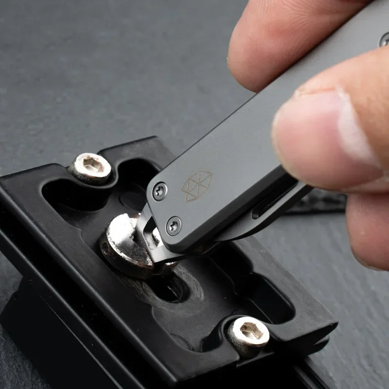 Mini cuchillo plegable para uso doméstico y exterior