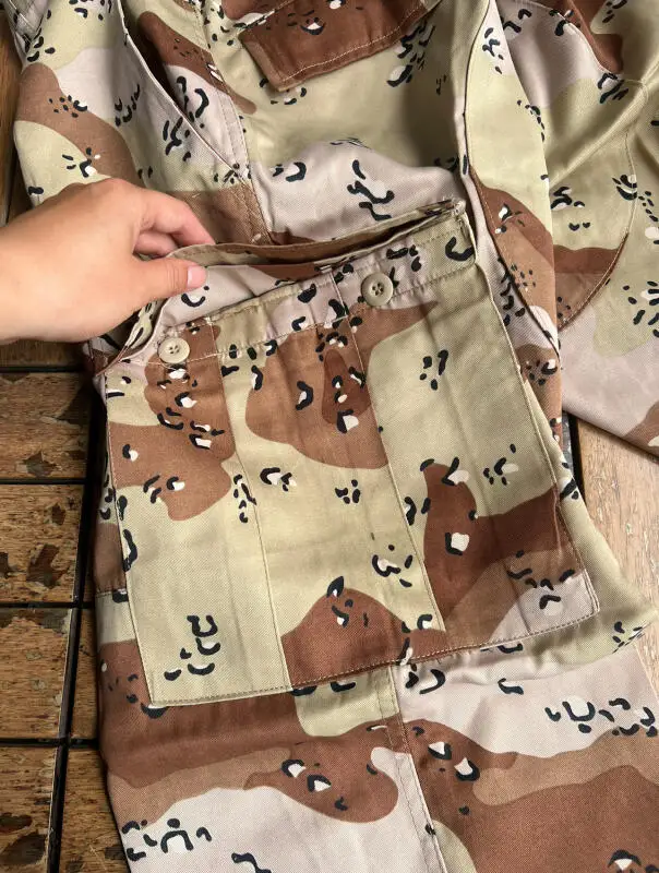 Uniforme camuflaje desierto multi-tono con chaqueta y pantalón