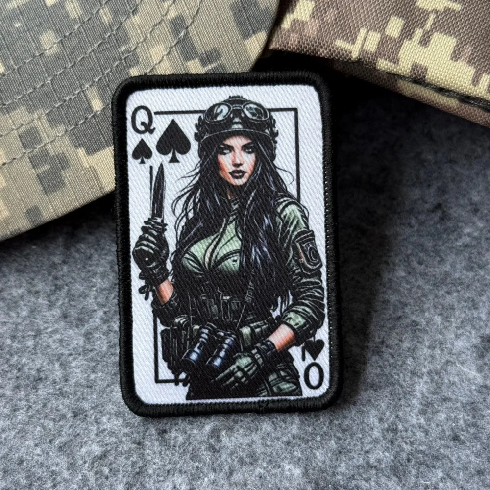 Parche táctico Reina de Espadas estilo waifu con velcro - imagen 4