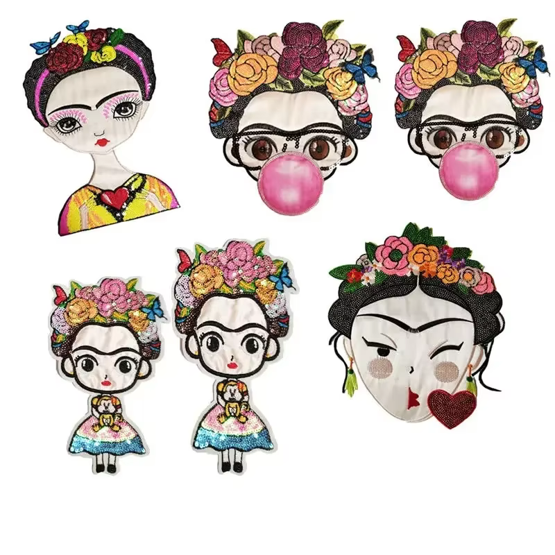 Parche bordado lentejuelas flores – Para coser o planchar