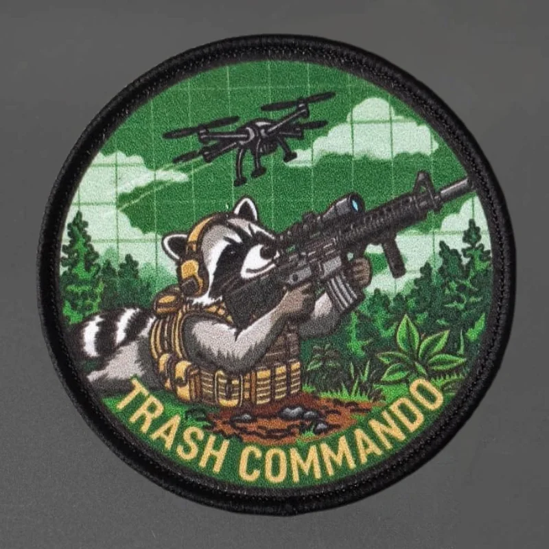 Parche táctico con gancho y bucle mapache soldado – moral - imagen 2