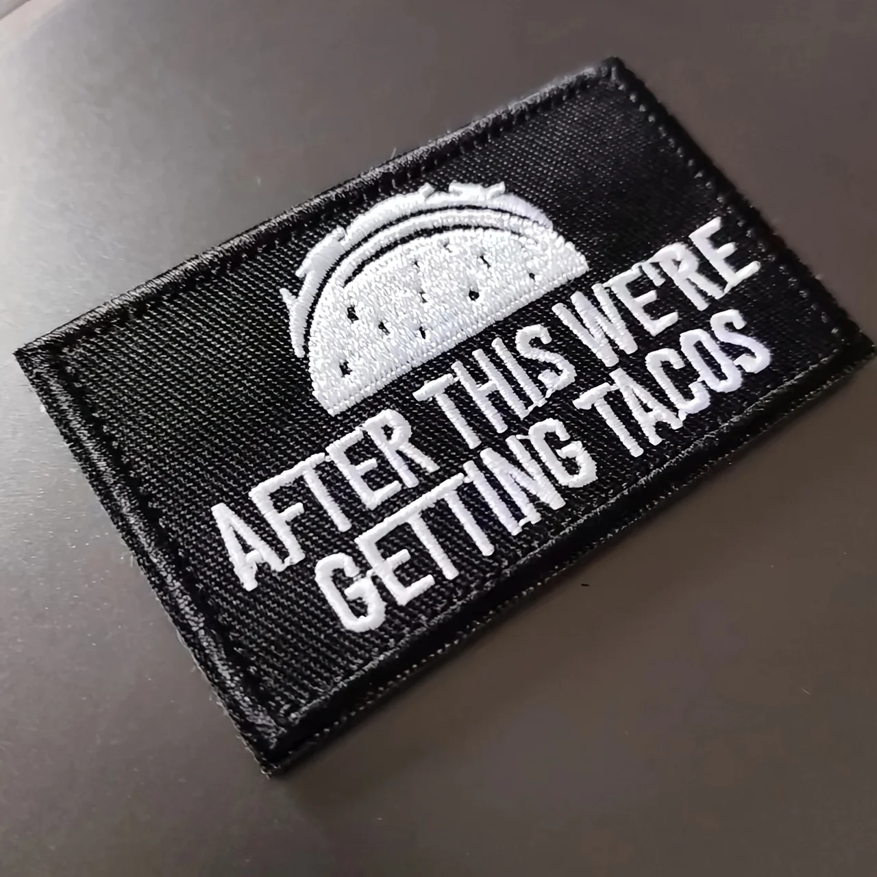 Parche bordado táctico Velcro MOLLE – Insignia moral para mochila - imagen 2
