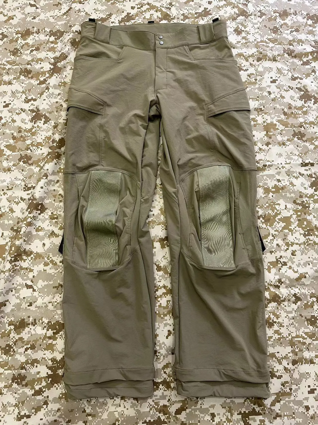 Pantalones tácticos DRAC LEAF caparazón suave cocodrilo refinado