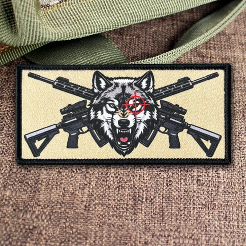 Parche táctico Lobo Solitario cruces de rifle retícula roja velcro