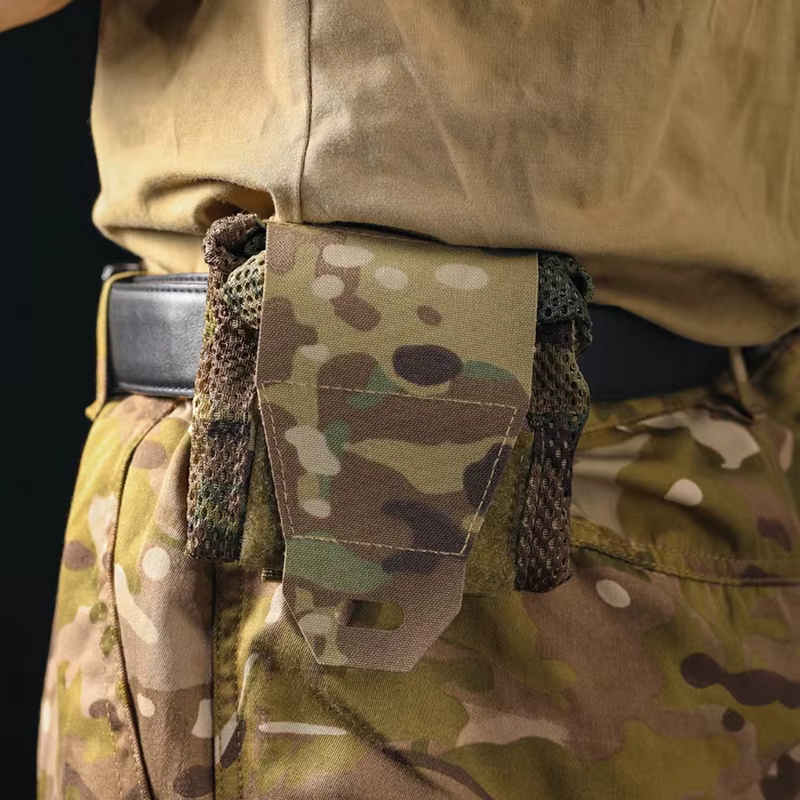 Bolsa táctica de malla plegable con cordón ajustable portátil