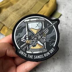 Parche táctico esqueleto reloj de arena – velcro MOLLE para rifle