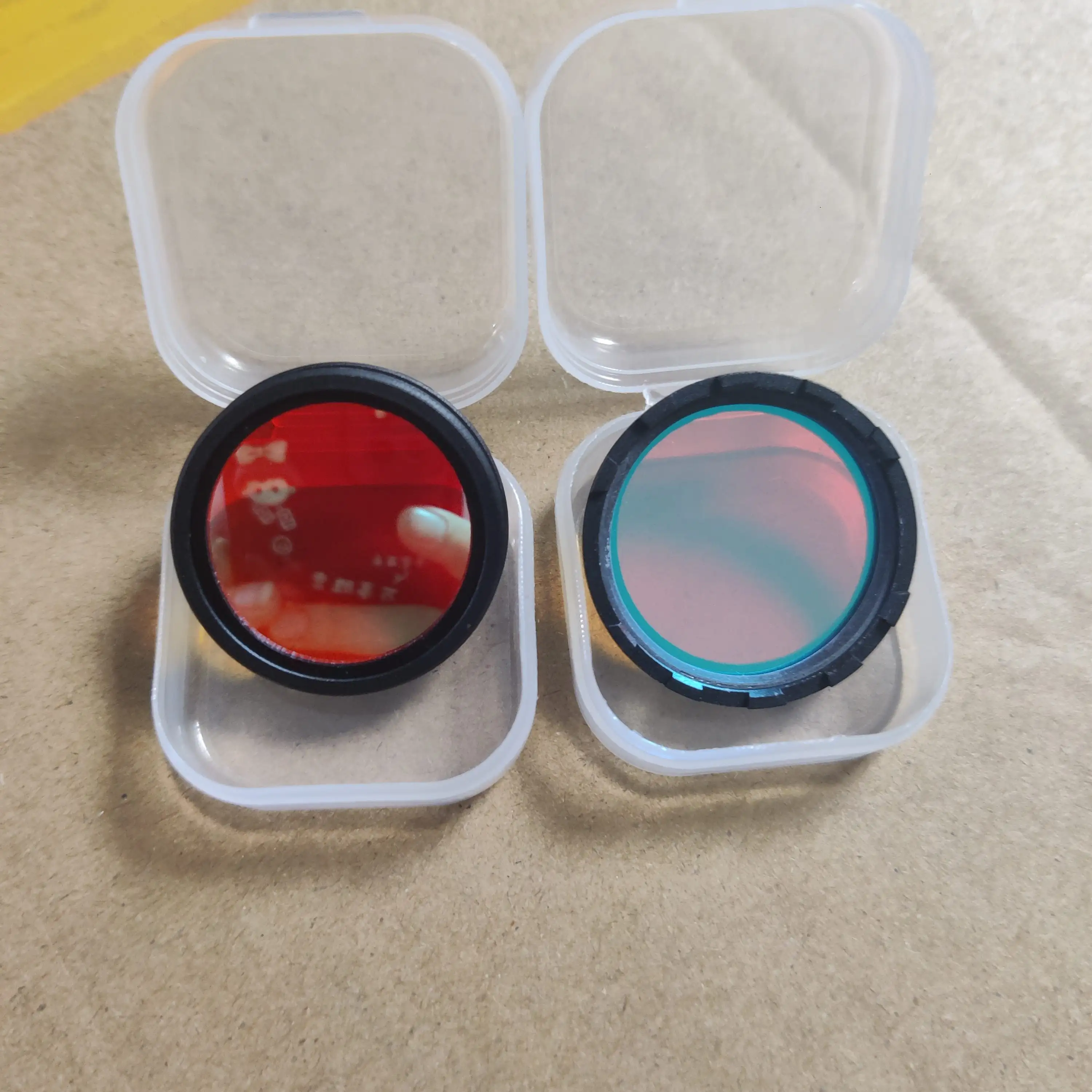 Montaje del protector para dispositivos de visión nocturna