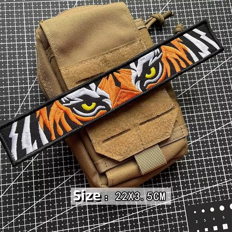 Parche bordado ojo de tigre – gancho y bucle para ropa y mochila - imagen 3