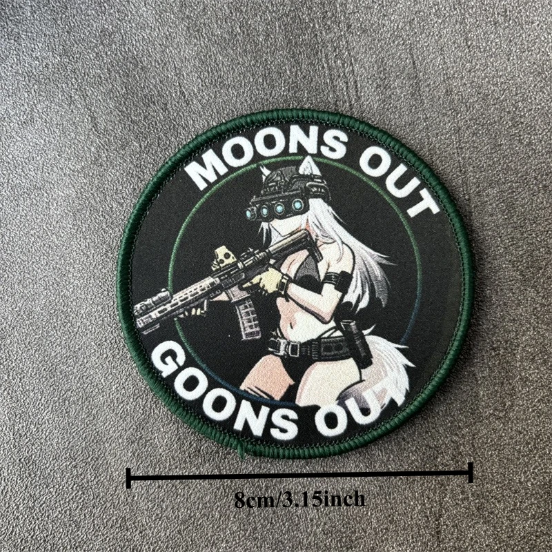 Insignia de moral en una mochila