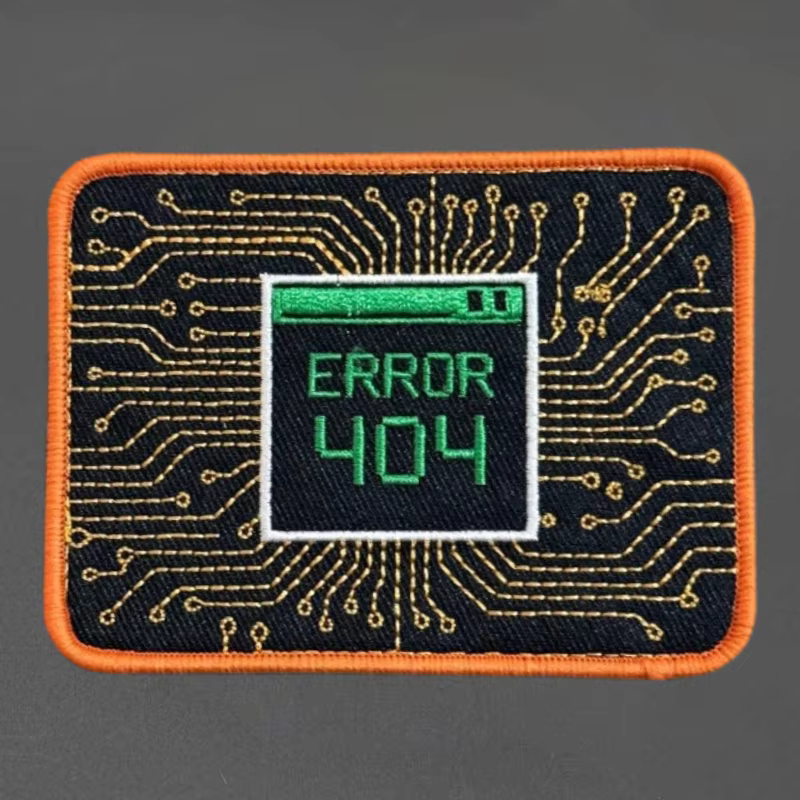 Parche bordado táctico “ERROR 404” con sistema de gancho y bucle