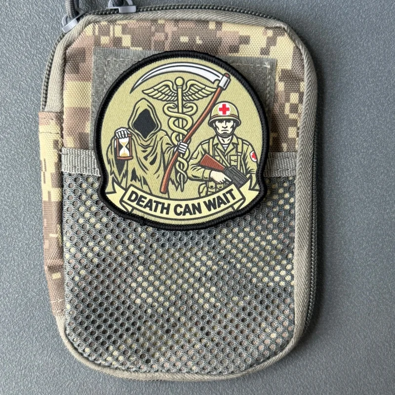 Parche táctico Death Can Wait, moral impresa con velcro