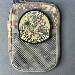 Parche táctico Death Can Wait, moral impresa con velcro