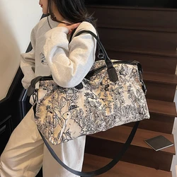 Bolsa táctica resistente mujer gym senderismo