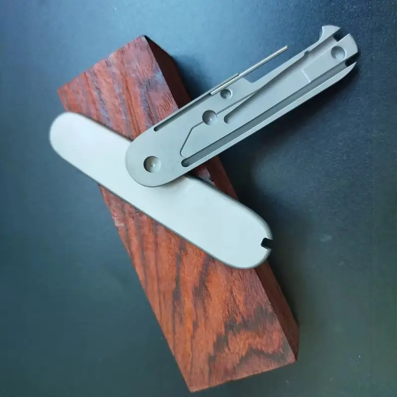 Victorinox 91mm Navaja suiza cachas titanio CNC personalizable