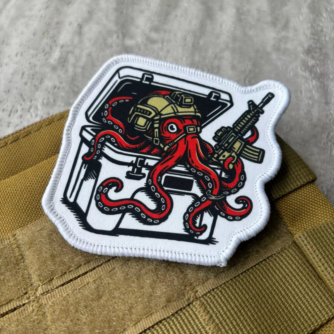 Parche táctico velcro gancho y bucle pulpo rojo para casco militar - imagen 2