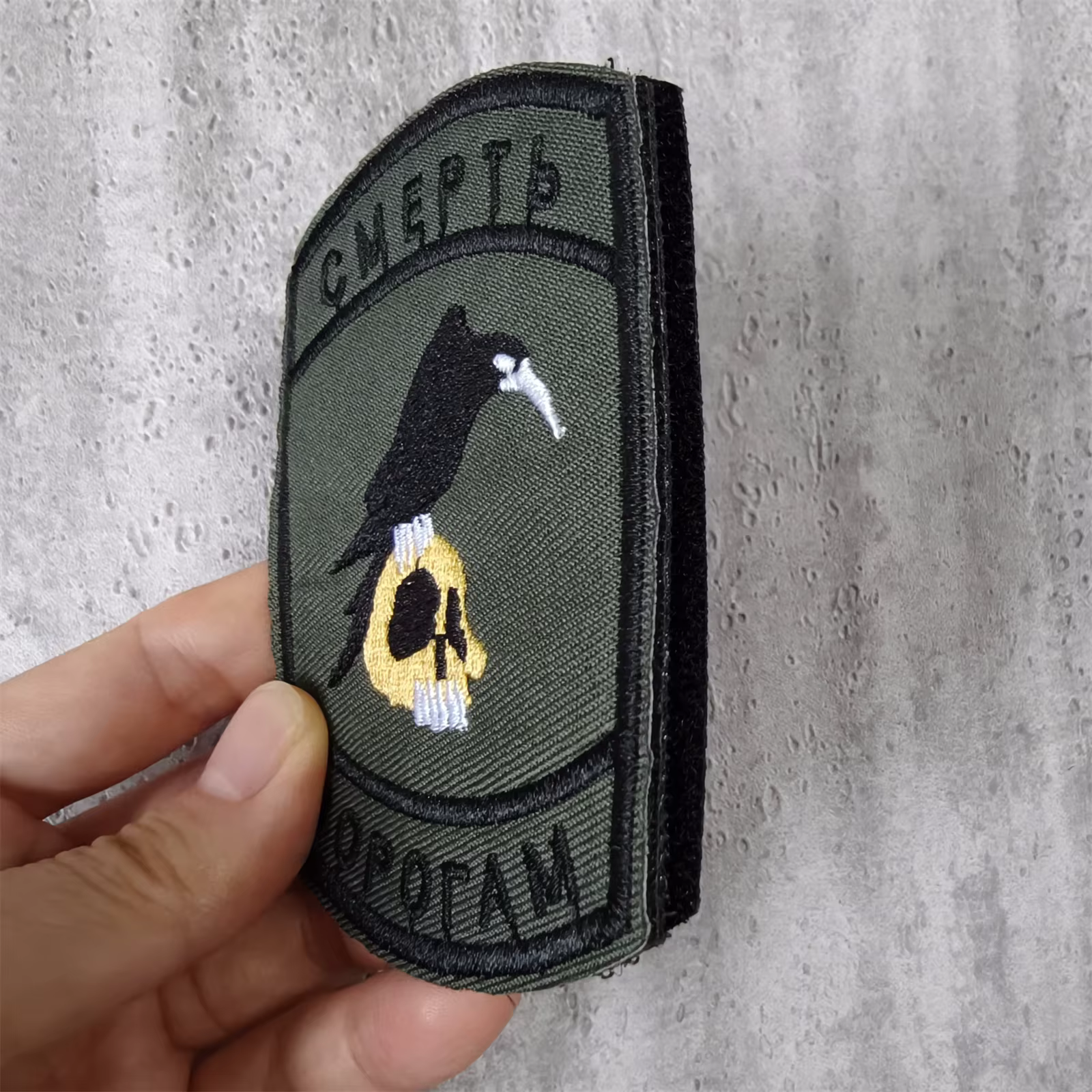Parche táctico bordado calavera cuervo rusa – Insignia gancho bucle para mochila - imagen 5