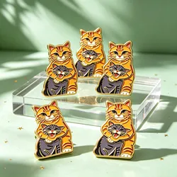 Broche esmalte gato lindo – Pin metálico para mochila y sombrero
