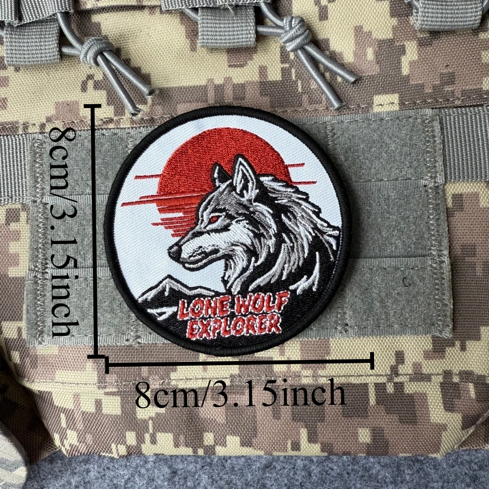Parche táctico bordado Lone Wolf Explorer con velcro para mochila
