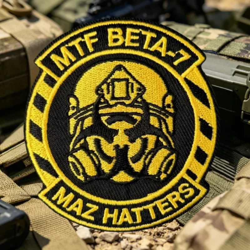 MTF Beta-7 Maz Hatters – Parche bordado táctico con velcro - imagen 3