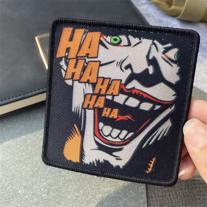 Parche moral táctico Hahahaha – Diseño impreso con velcro para mochila - imagen 5