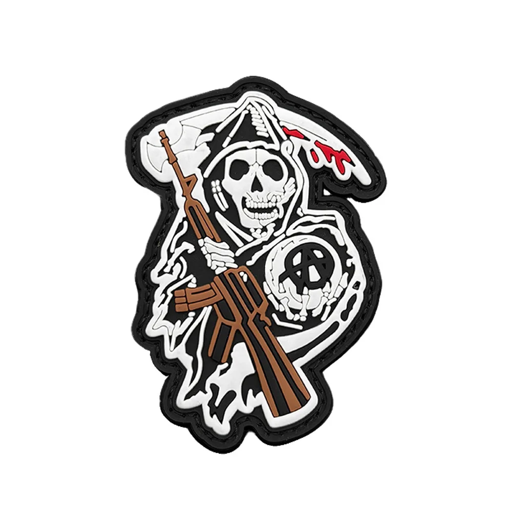 Trial parche táctico PVC velcro luz nocturna calavera – brazo - imagen 2