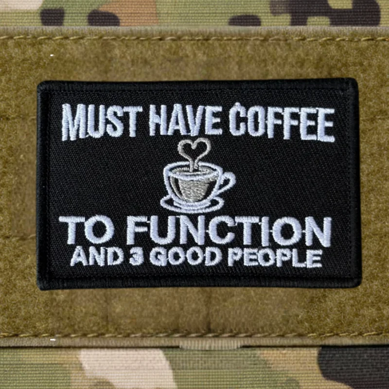 Parche táctico bordado café imprescindible para funcionar con velcro - imagen 2