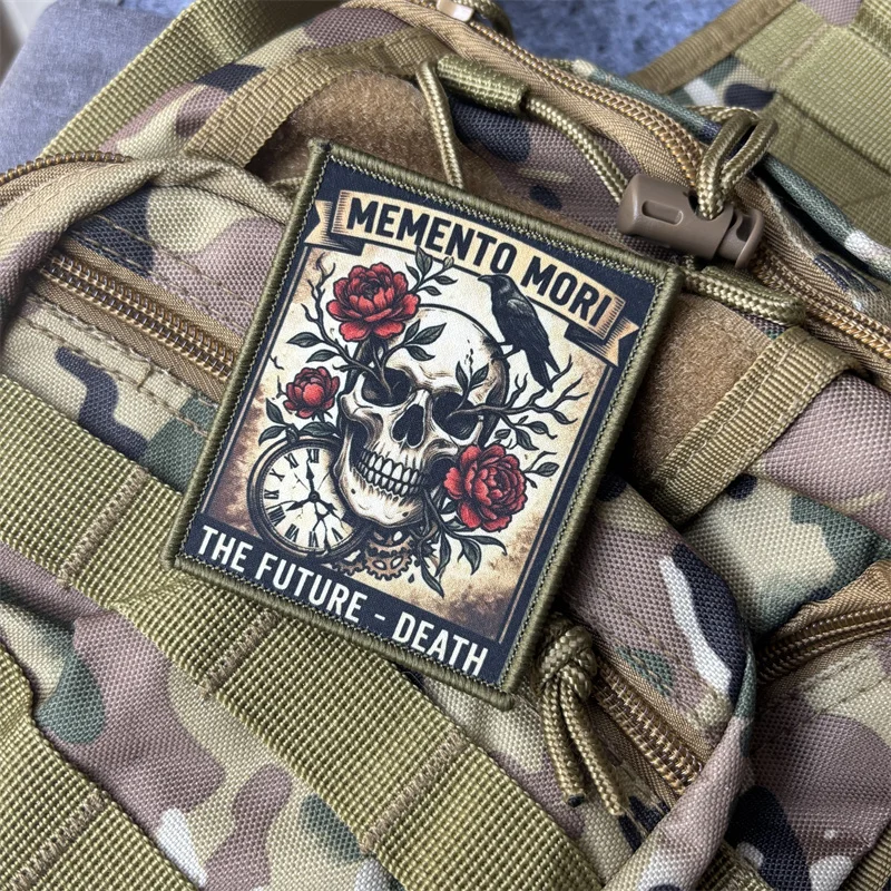 MEMENTO MORI parche táctico calavera estampada gancho y bucle - imagen 4