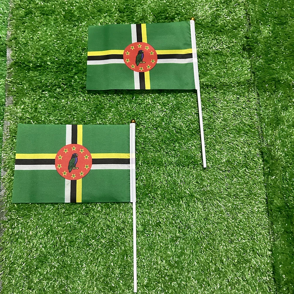 Bandera de Dominica de mano 21x14cm con mástil plástico - imagen 5