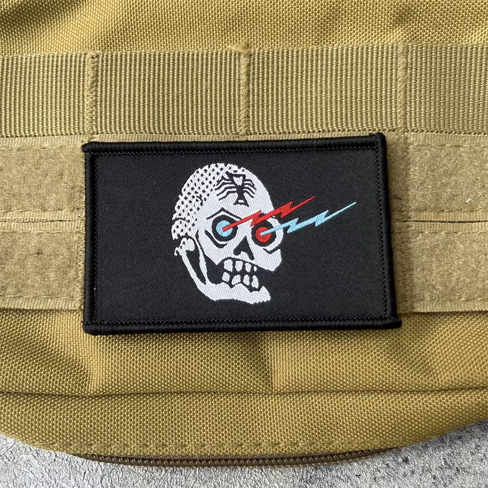 Parche táctico calavera y moral MOLLE – gancho para mochila - imagen 4