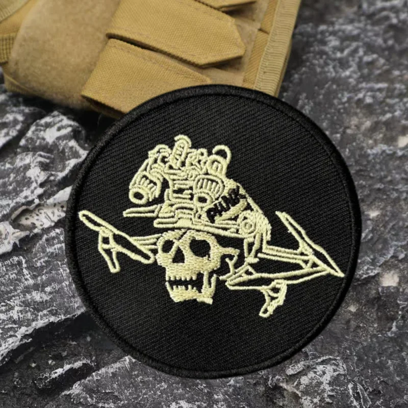 Parche calavera UAV bordado – Insignia táctica con velcro - imagen 5