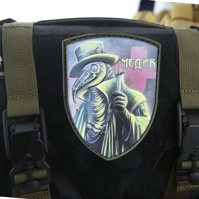 Parche táctico de PVC con diseño de insignia médica militar