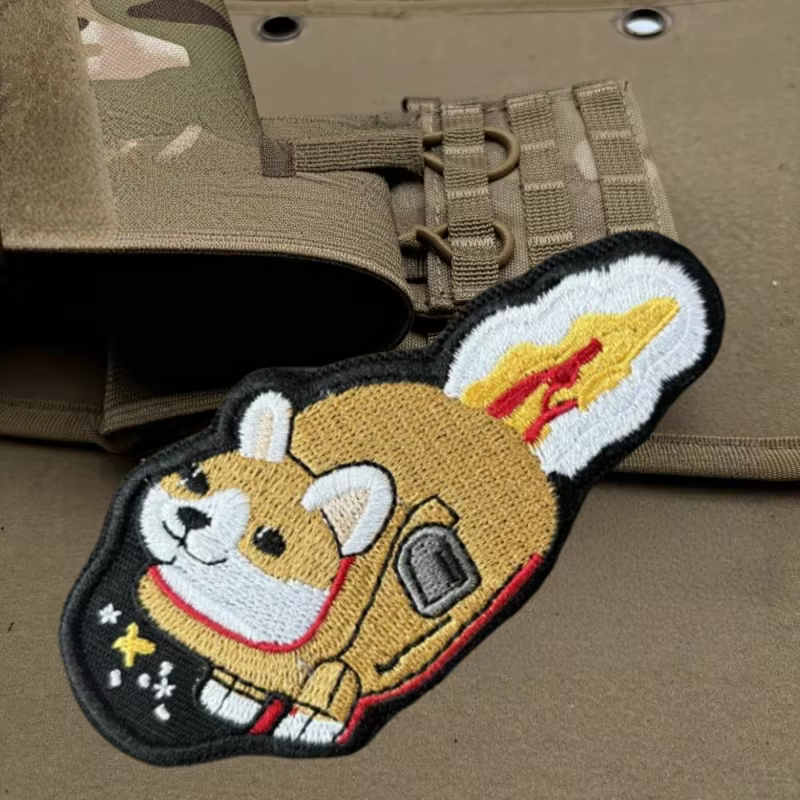 Parche velcro bordado cohete Corgi uniforme táctico - imagen 3