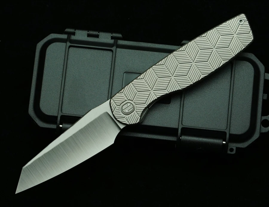 Vista del cuchillo plegable