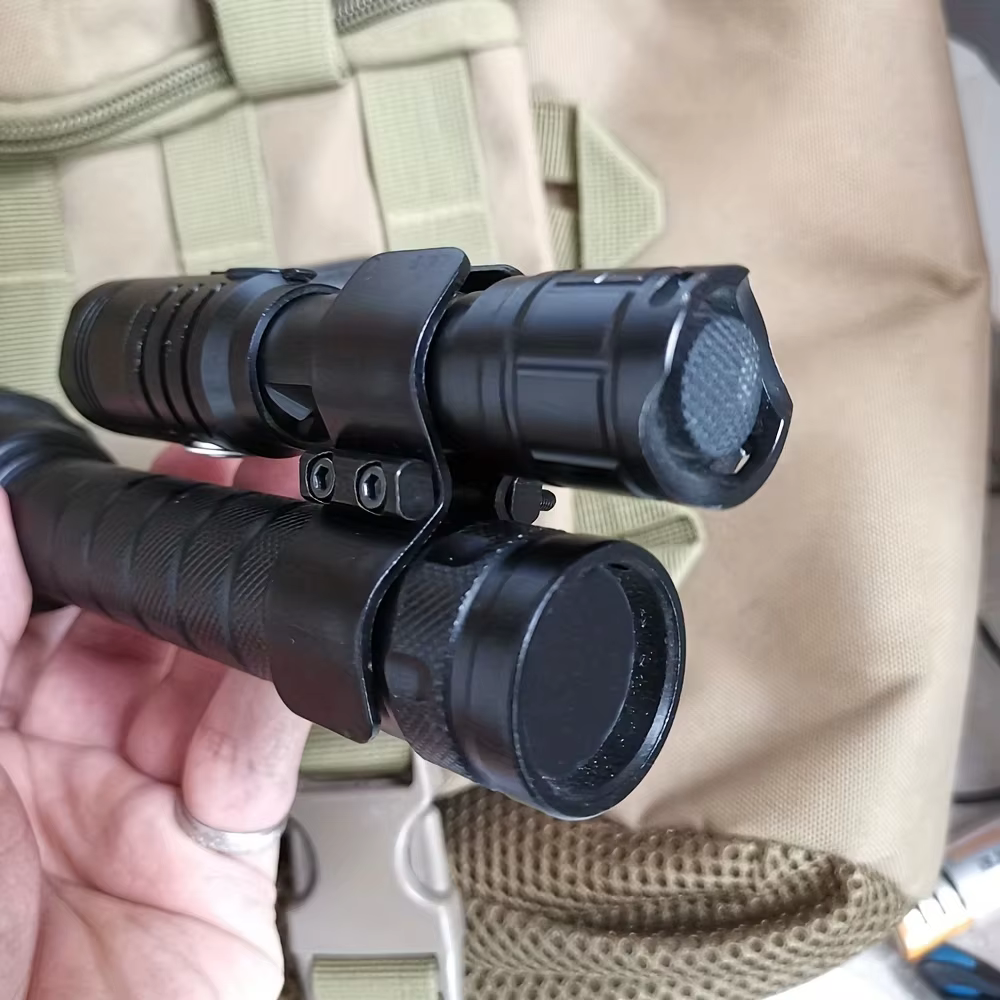 Soporte linterna táctica 15-30 mm – Riel Picatinny para caza y láser - imagen 4