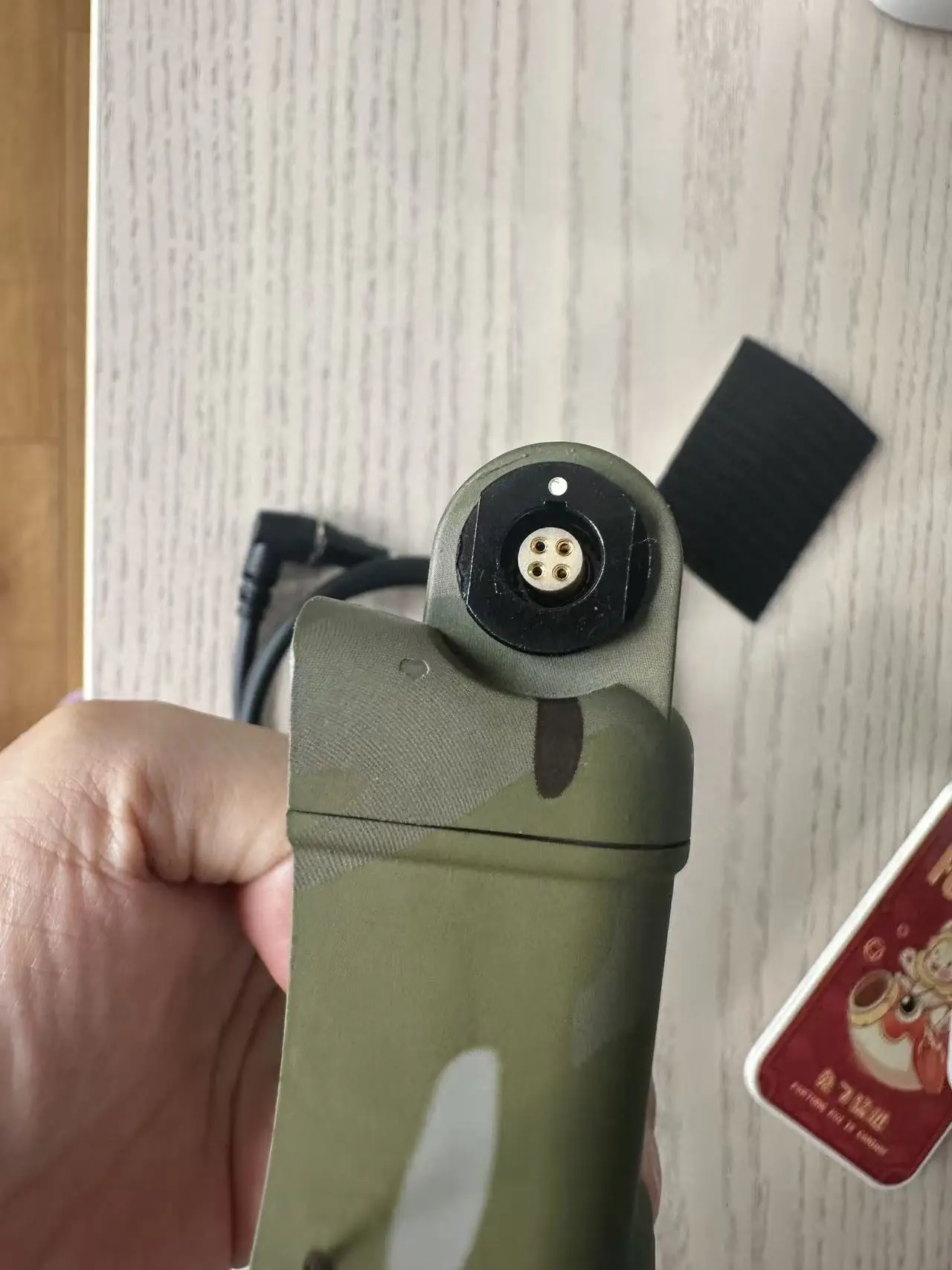 Estuche batería casco IR PVS31 resistente para aire libre - imagen 3