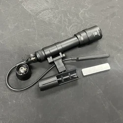 Linterna táctica LED luz blanca con interruptor de presión remoto