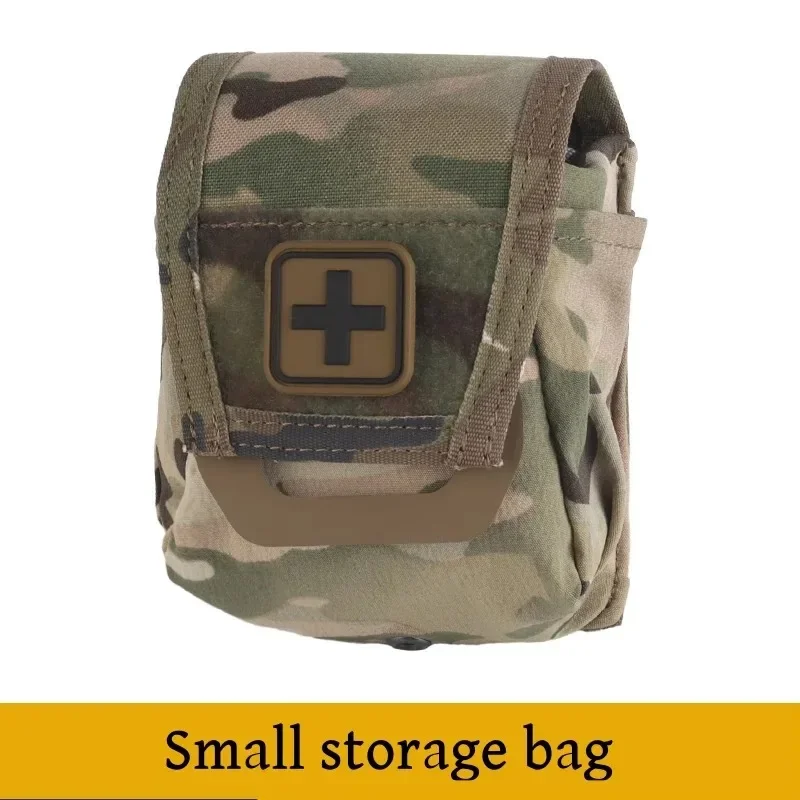 Detalle del diseño MOLLE y camuflaje