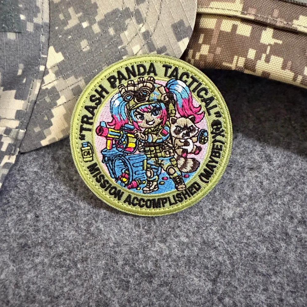 Parche táctico moral bordado Misión cumplida con velcro – oso panda - imagen 2