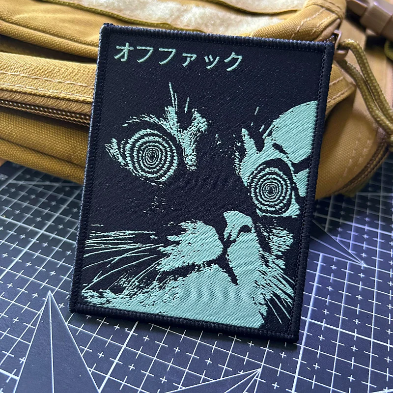 Parche táctico bordado gato sorpresa con velcro para mochila - imagen 2