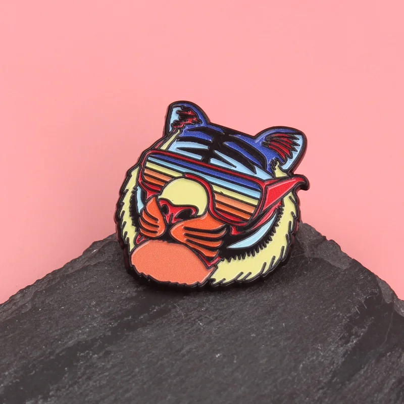Retro Riot Tiger Pin visera táctica neón con ondas eléctricas - imagen 5