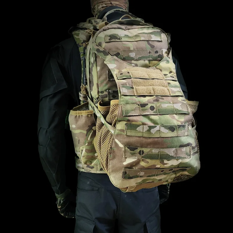 Mochila táctica de nailon 500D con soporte para casco y bolsa de agua - imagen 3