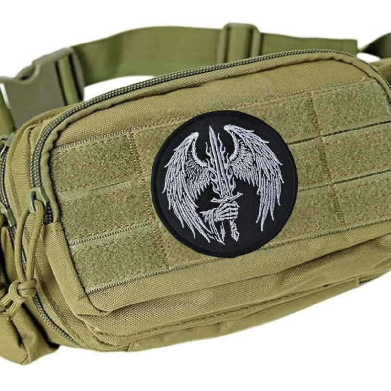 Parche táctico bordado espada de ángel con velcro para ropa - imagen 3