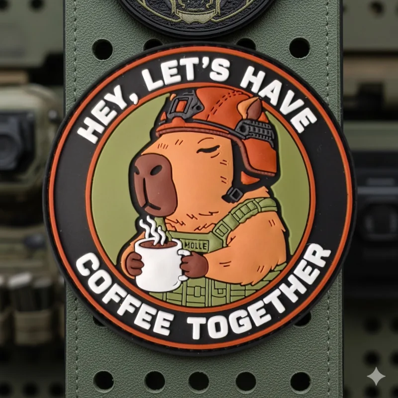 Parche táctico PVC Let's Have Coffee Together con velcro brazalete - imagen 4