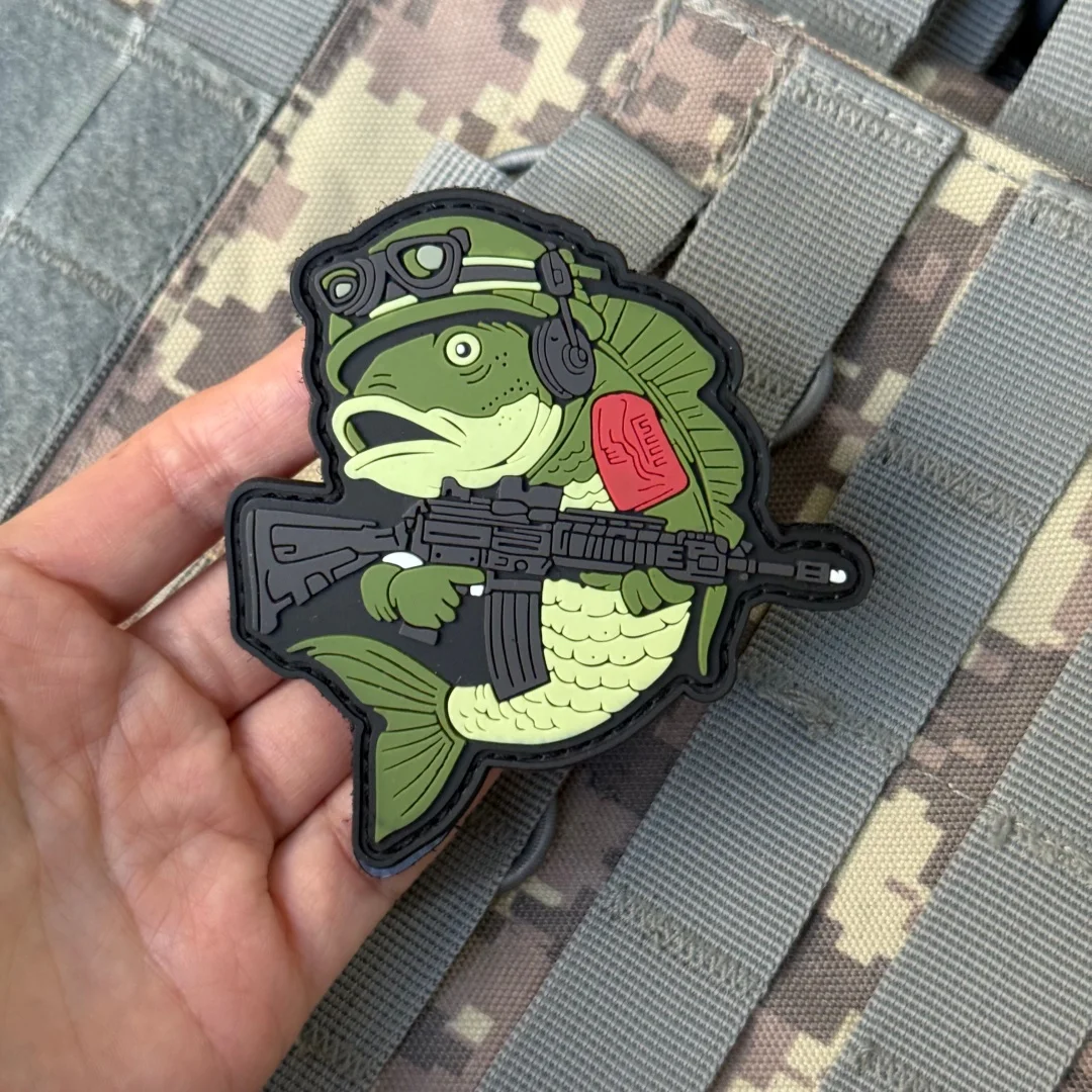 Insignia moral PVC pez con velcro táctico para uniforme - imagen 4