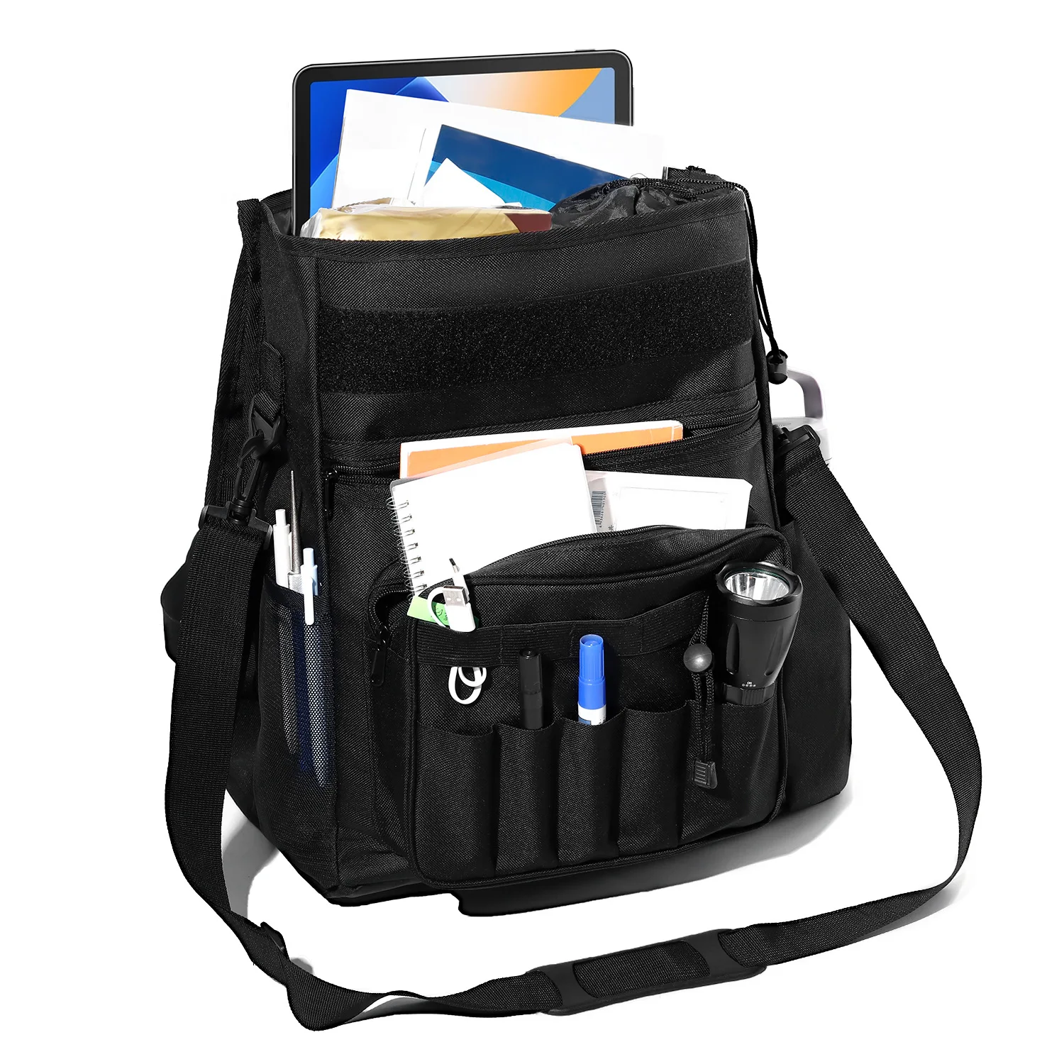 Bolsa táctica desplegada con compartimentos interiores para organizar el equipo