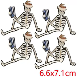 Parche termoadhesivo bordado calavera gótica leyendo libro para DIY