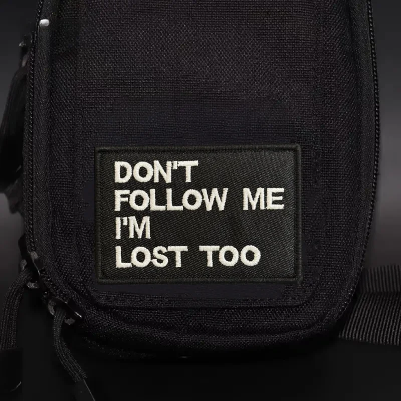 Parche aplicado en mochila táctica