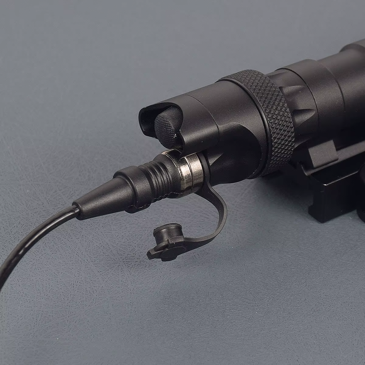 SureFire Linterna Táctica Infrarroja IR estroboscópica con QD - imagen 4
